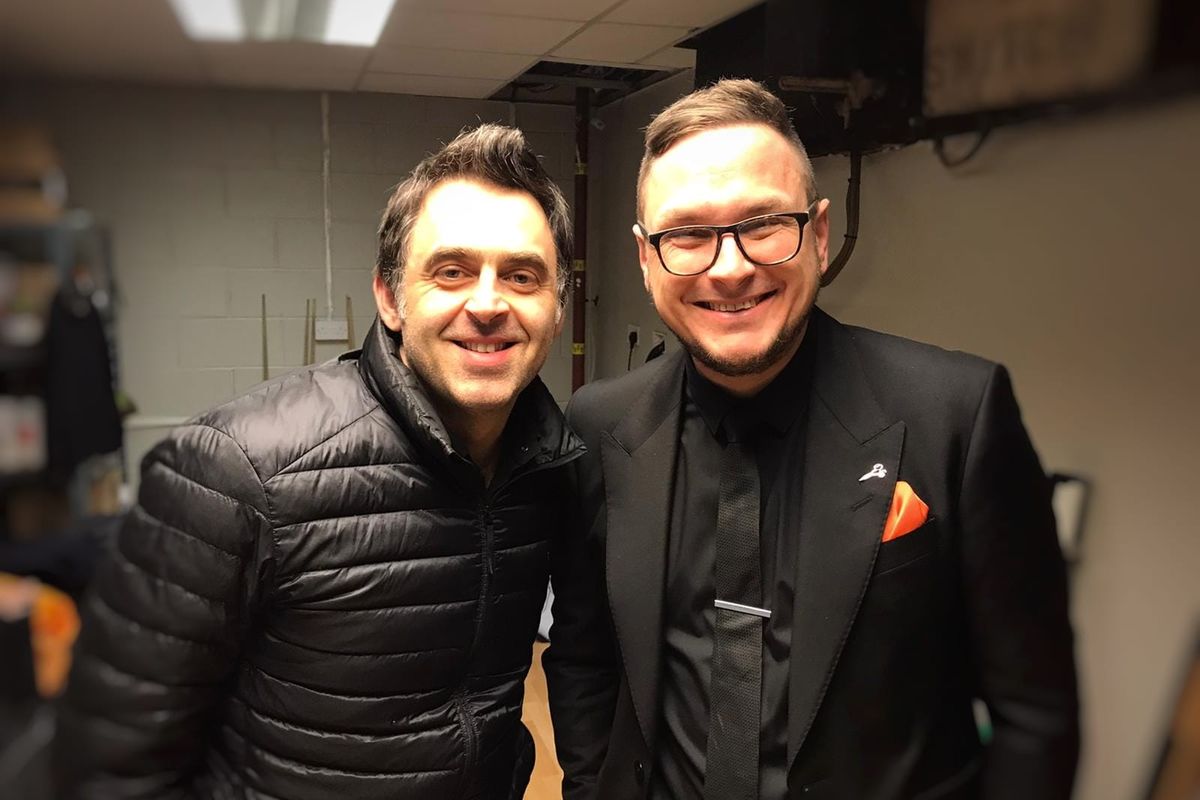 Ronnie O'Sullivan pictured with Levels owner, Kevin Ellis